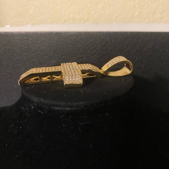 Gold Cross - Picture 2 of 3